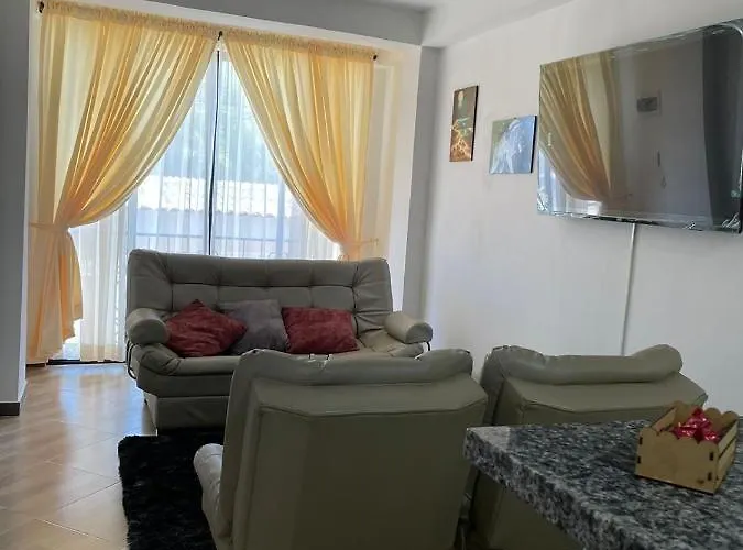 Moderno Apto Familiar Piso 2