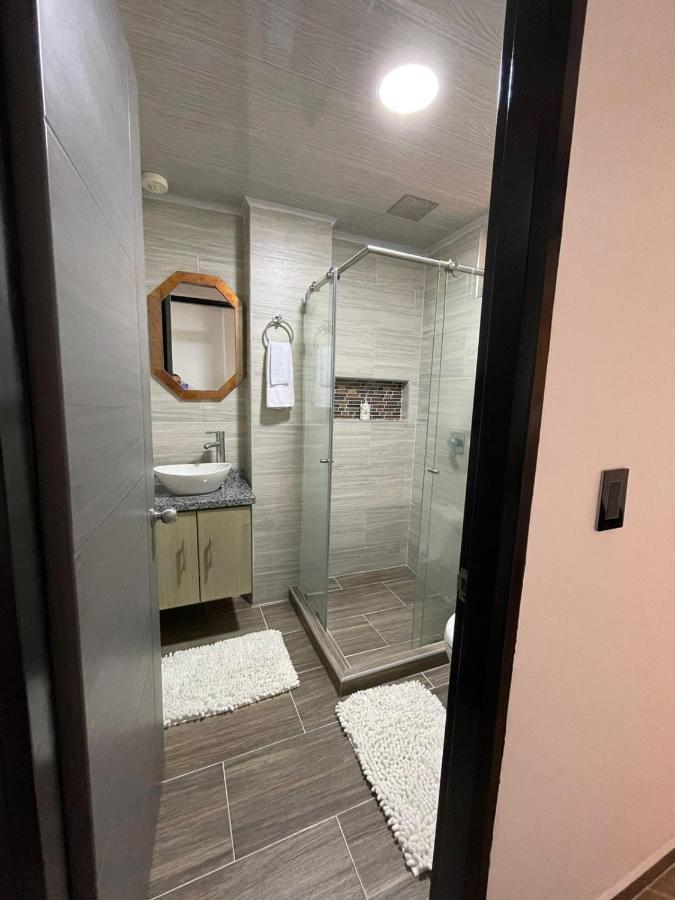 Moderno Apto Familiar Piso 2 Apartamento *