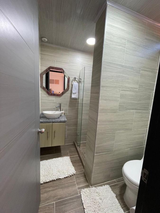 Moderno Apto Familiar Piso 2